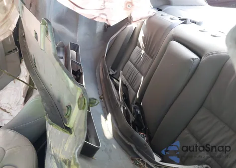 2011 Honda Accord Exl z USA, uszkodzony, nr VIN 1HGCP3F89BA012721